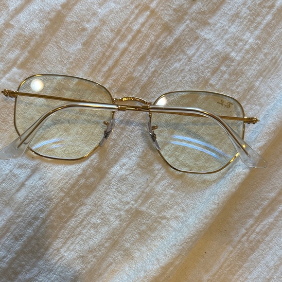 Ray-Ban Classic Gold Glasses with Black Case - Picture 3 of 6